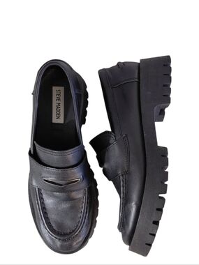 Steve Madden Black Chunky Lug Sole Penny Loafers Women's Size 8